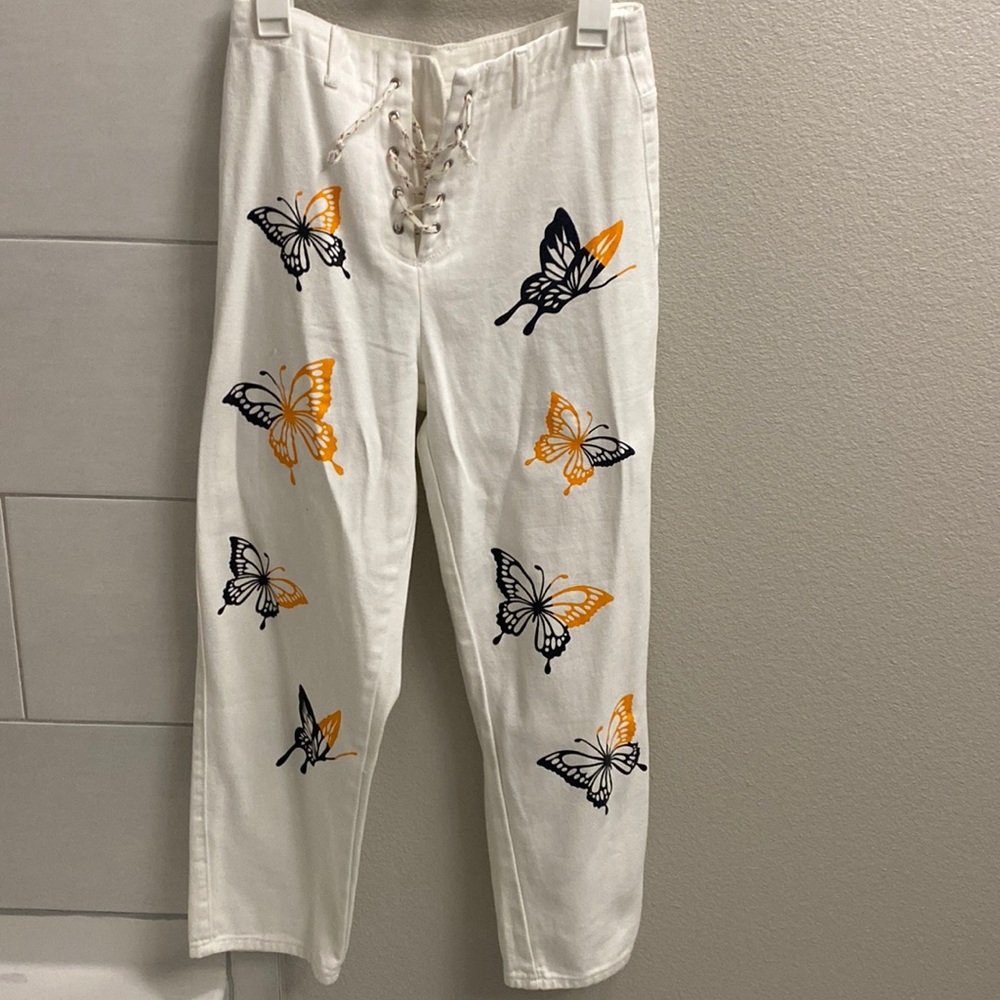 Shein size M white lace up printed pants